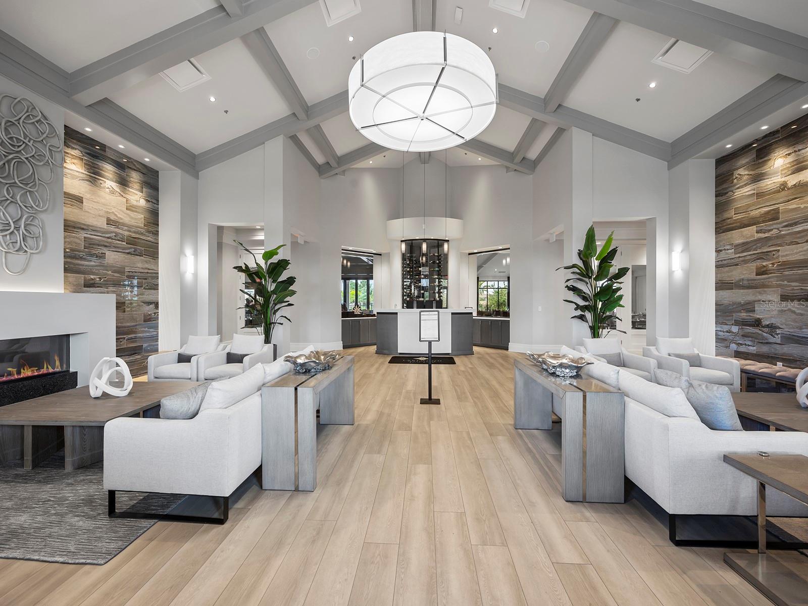 LAKEWOOD NATIONAL - Residential Lease