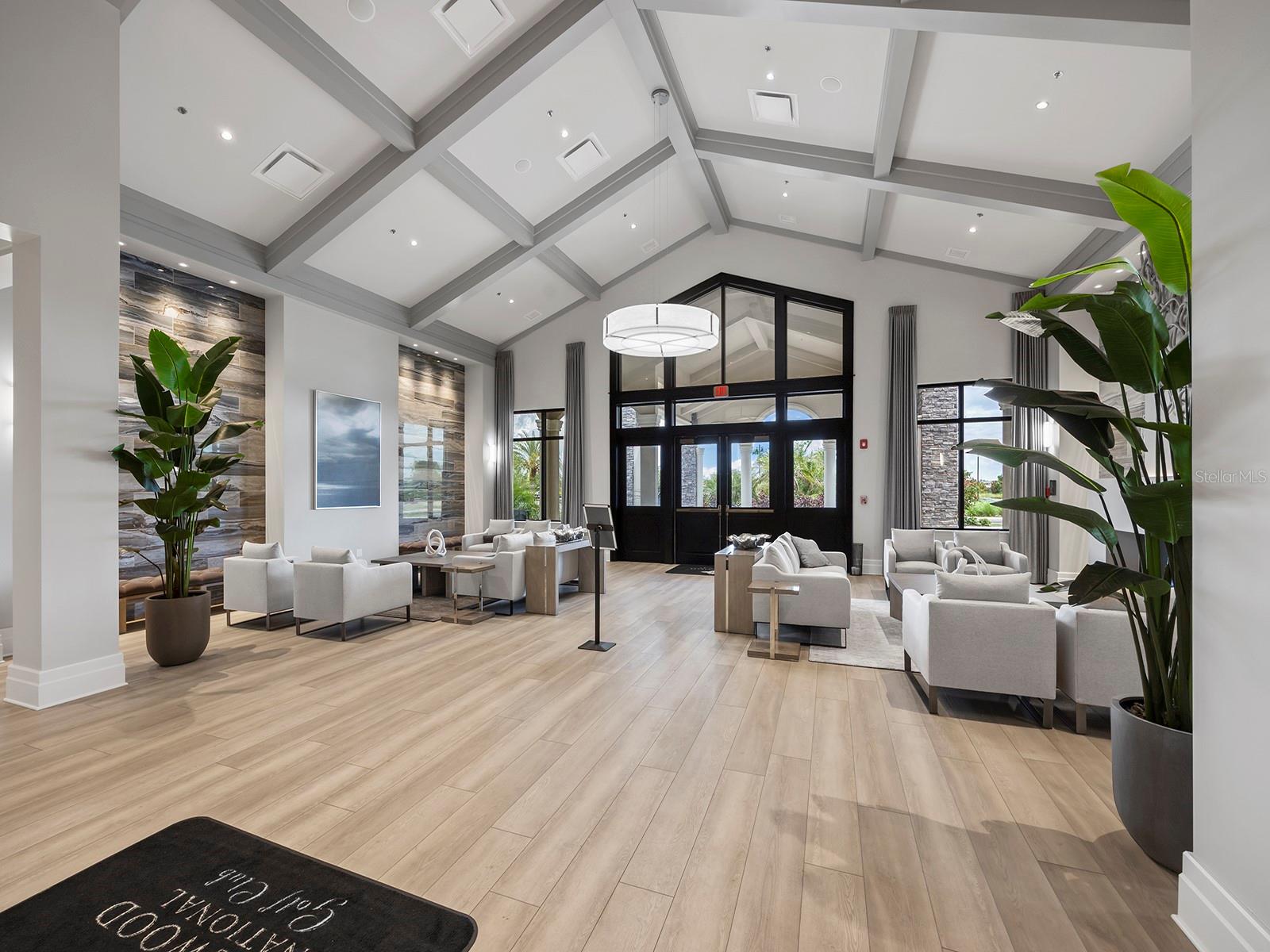 LAKEWOOD NATIONAL - Residential Lease