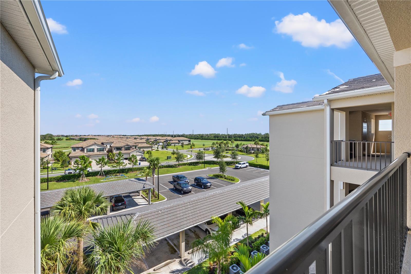 LAKEWOOD NATIONAL - Residential Lease