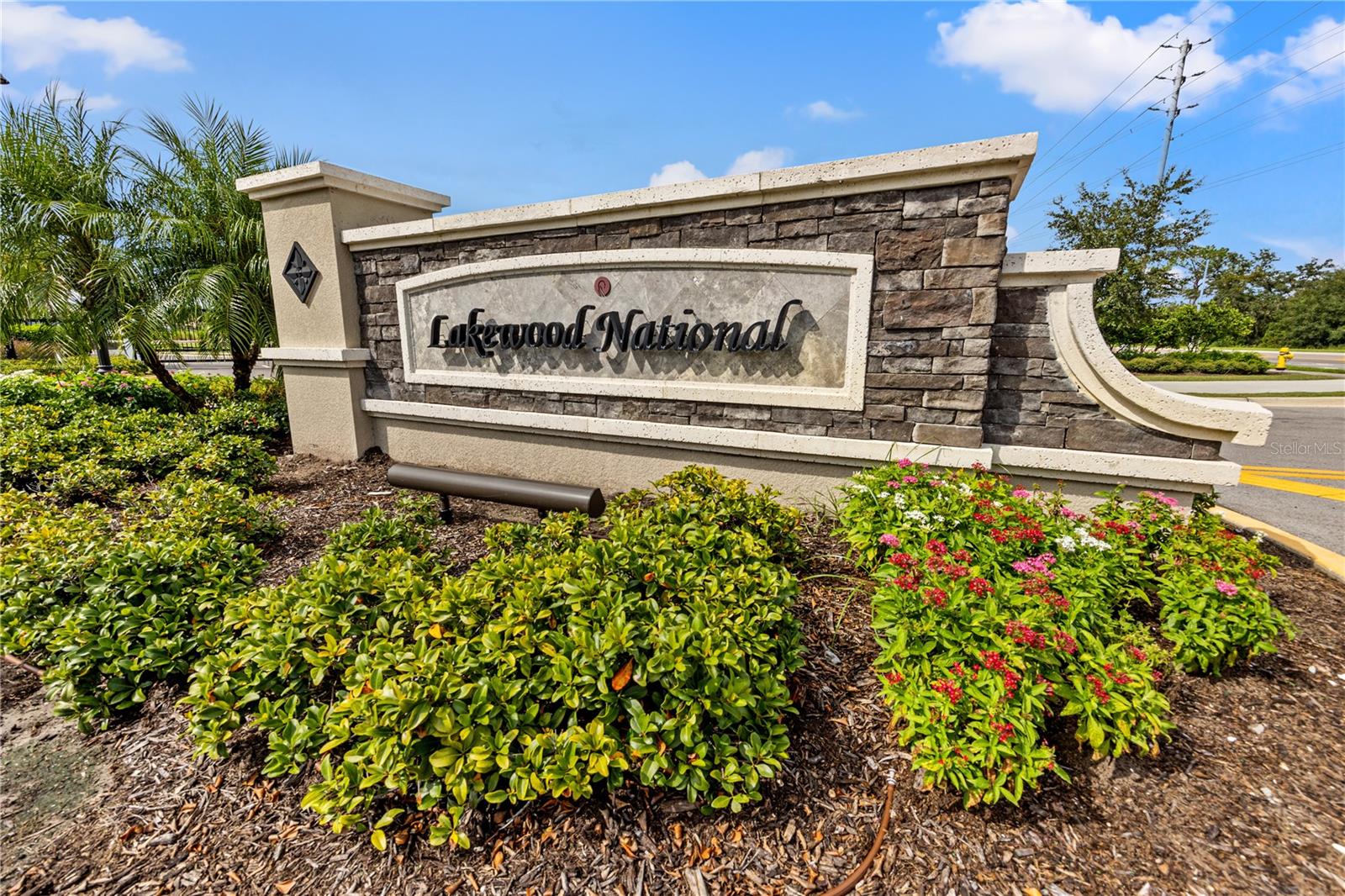 LAKEWOOD NATIONAL - Residential Lease