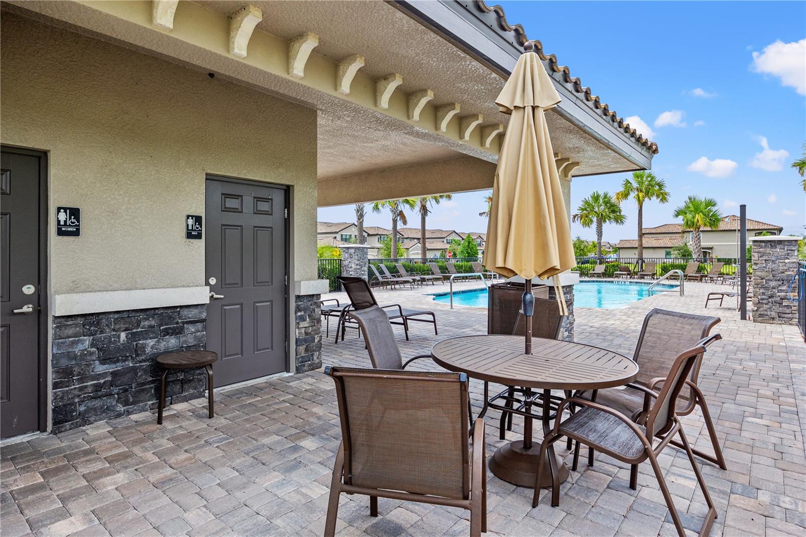 LAKEWOOD NATIONAL - Residential Lease