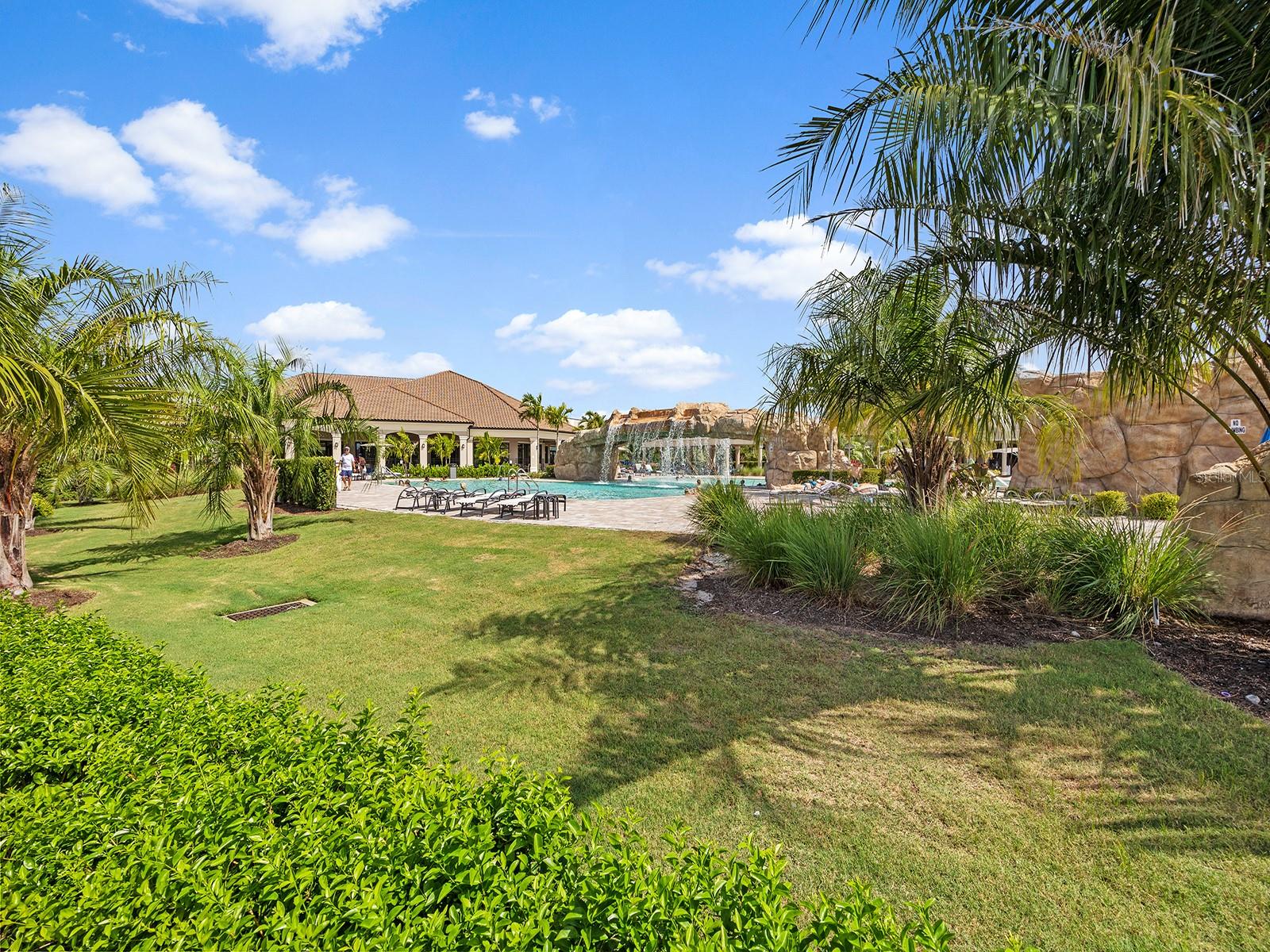LAKEWOOD NATIONAL - Residential Lease