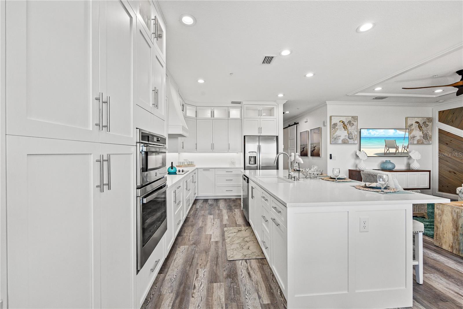 LAKEWOOD NATIONAL - Residential Lease