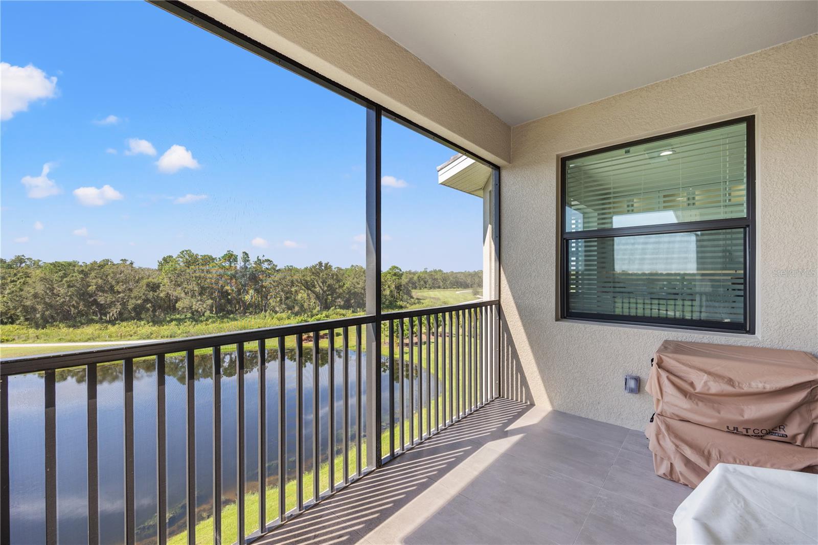 LAKEWOOD NATIONAL - Residential Lease
