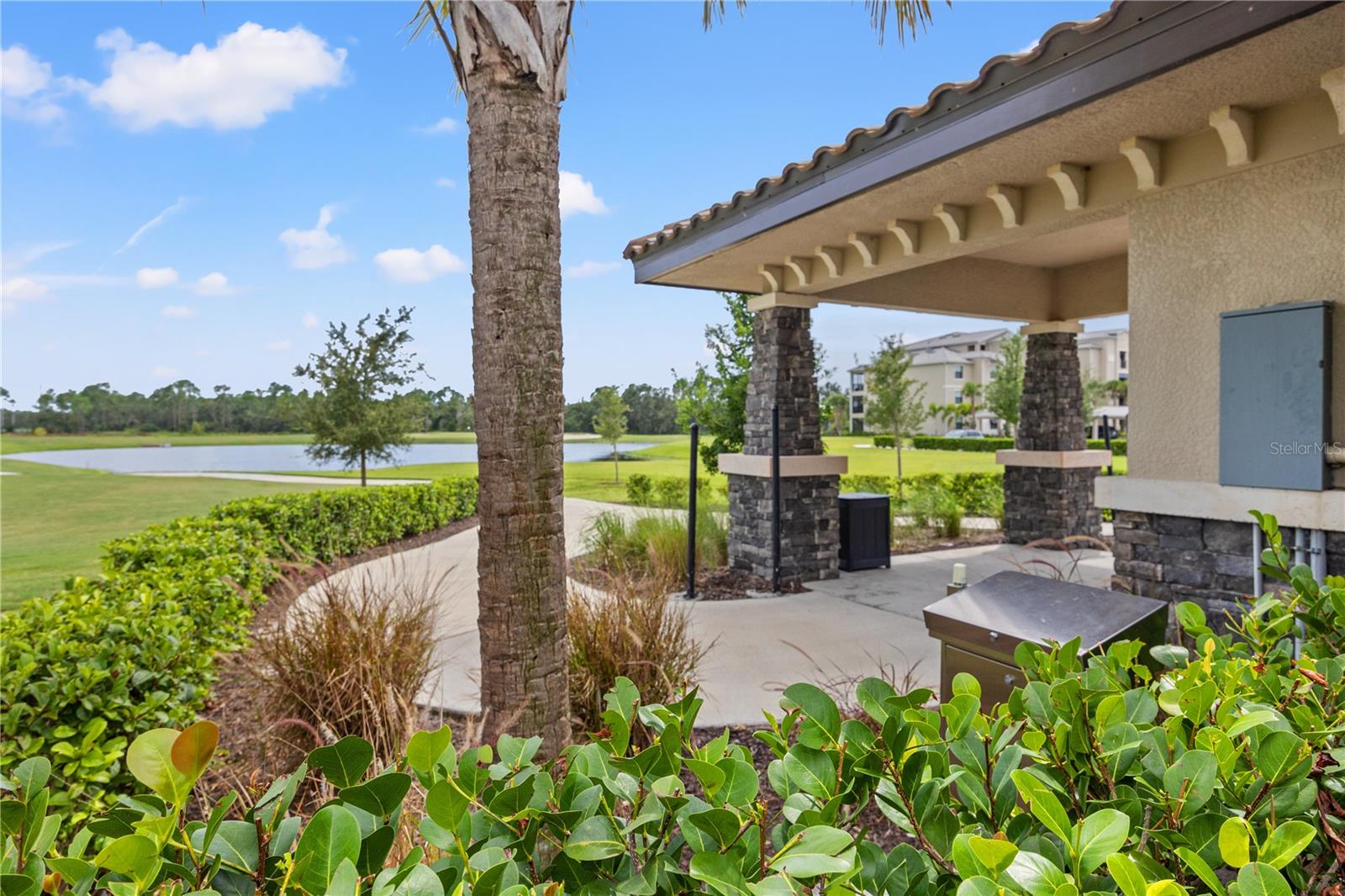 LAKEWOOD NATIONAL - Residential Lease