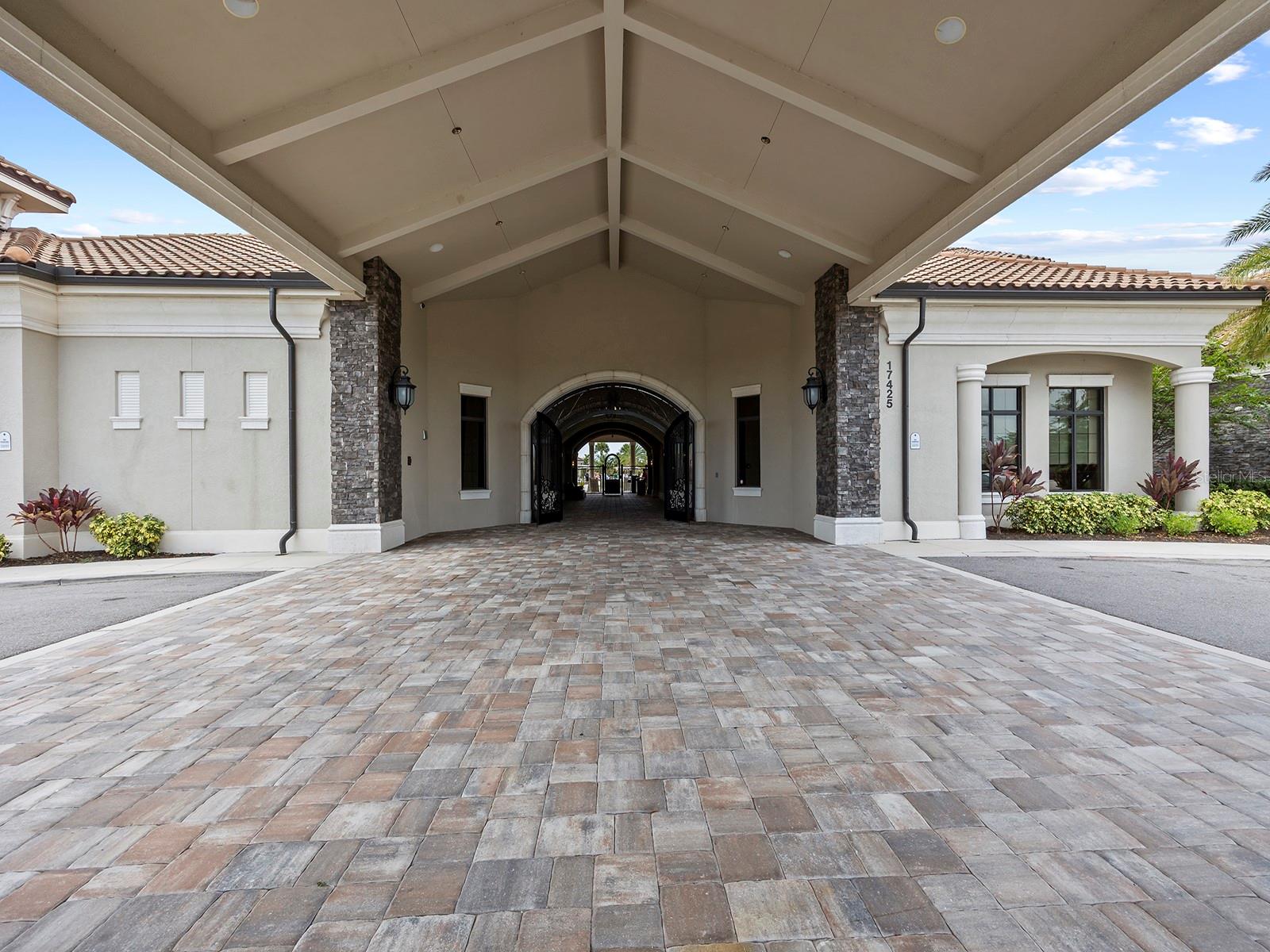 LAKEWOOD NATIONAL - Residential Lease