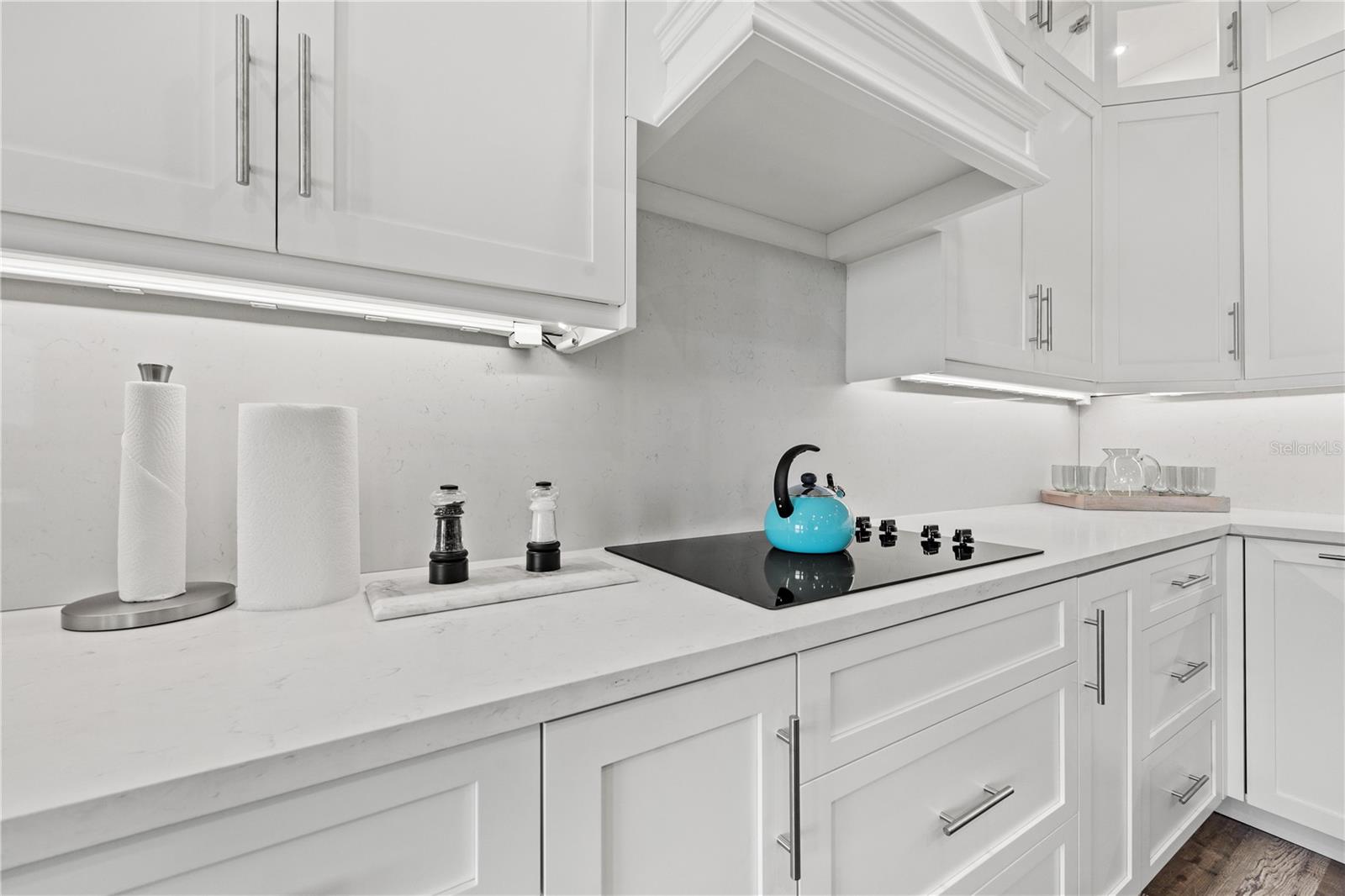 LAKEWOOD NATIONAL - Residential Lease