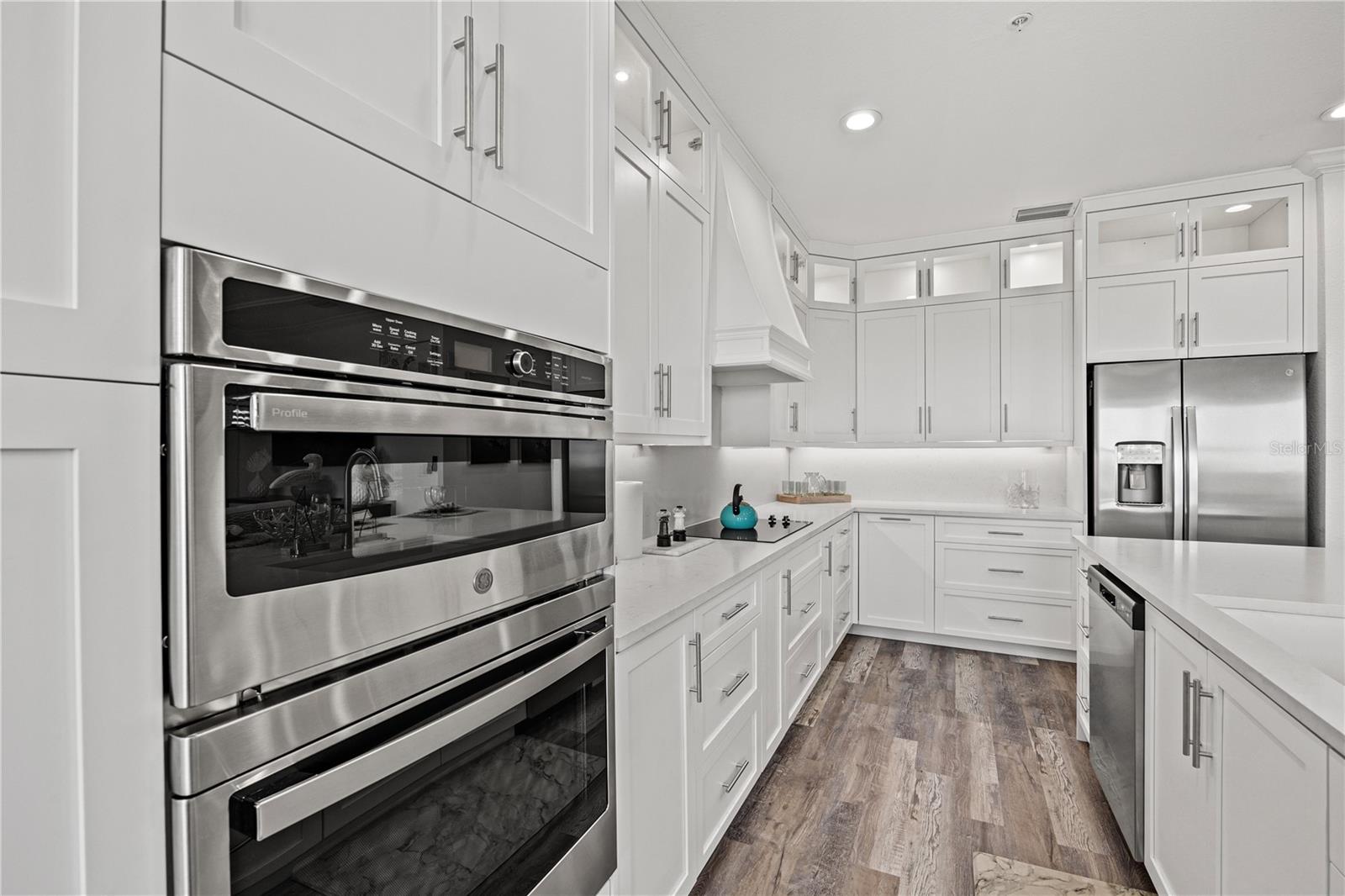 LAKEWOOD NATIONAL - Residential Lease