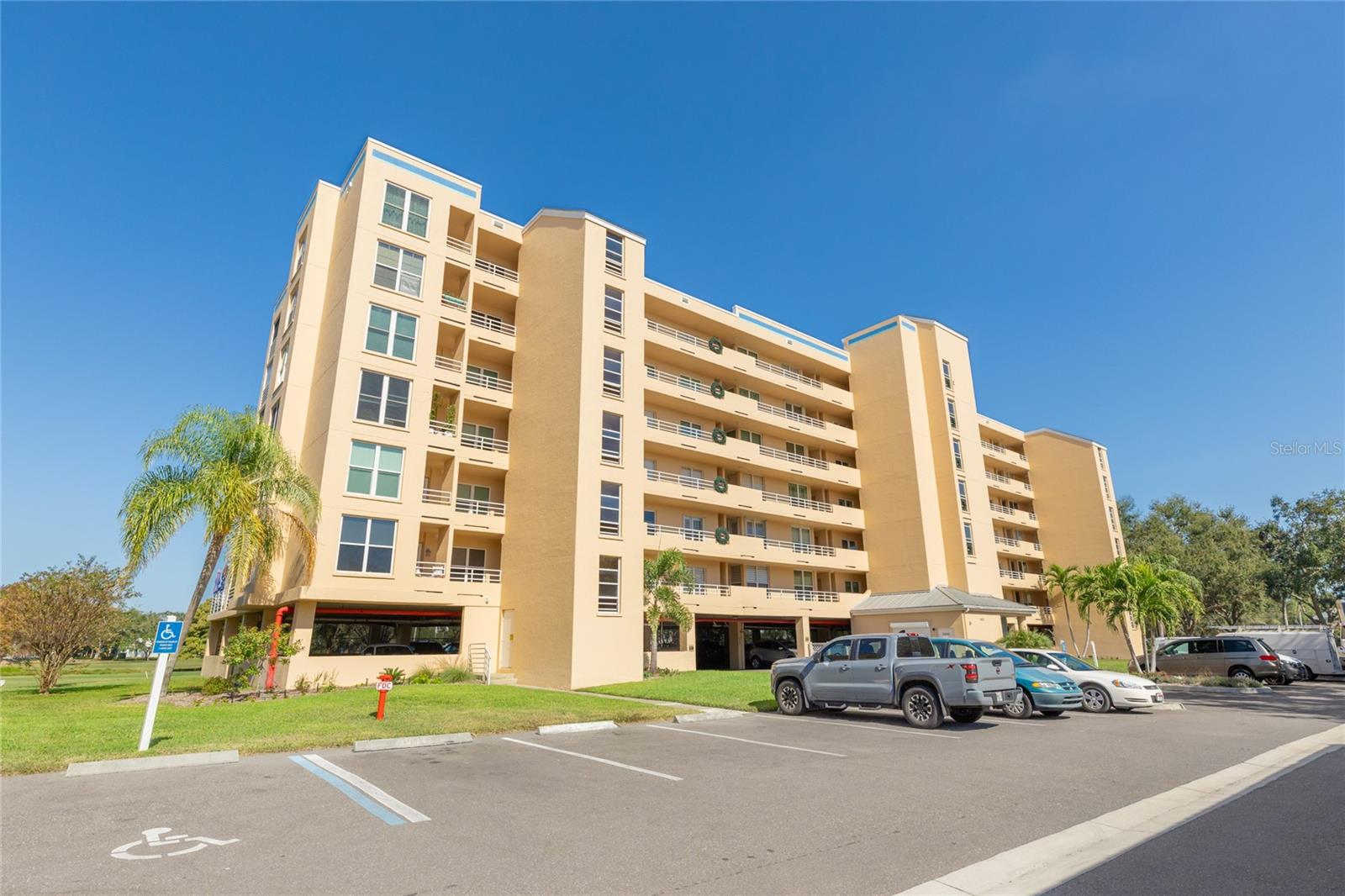 THE FAIRWAYS TWO ATPINEBROOK PH II - Residential