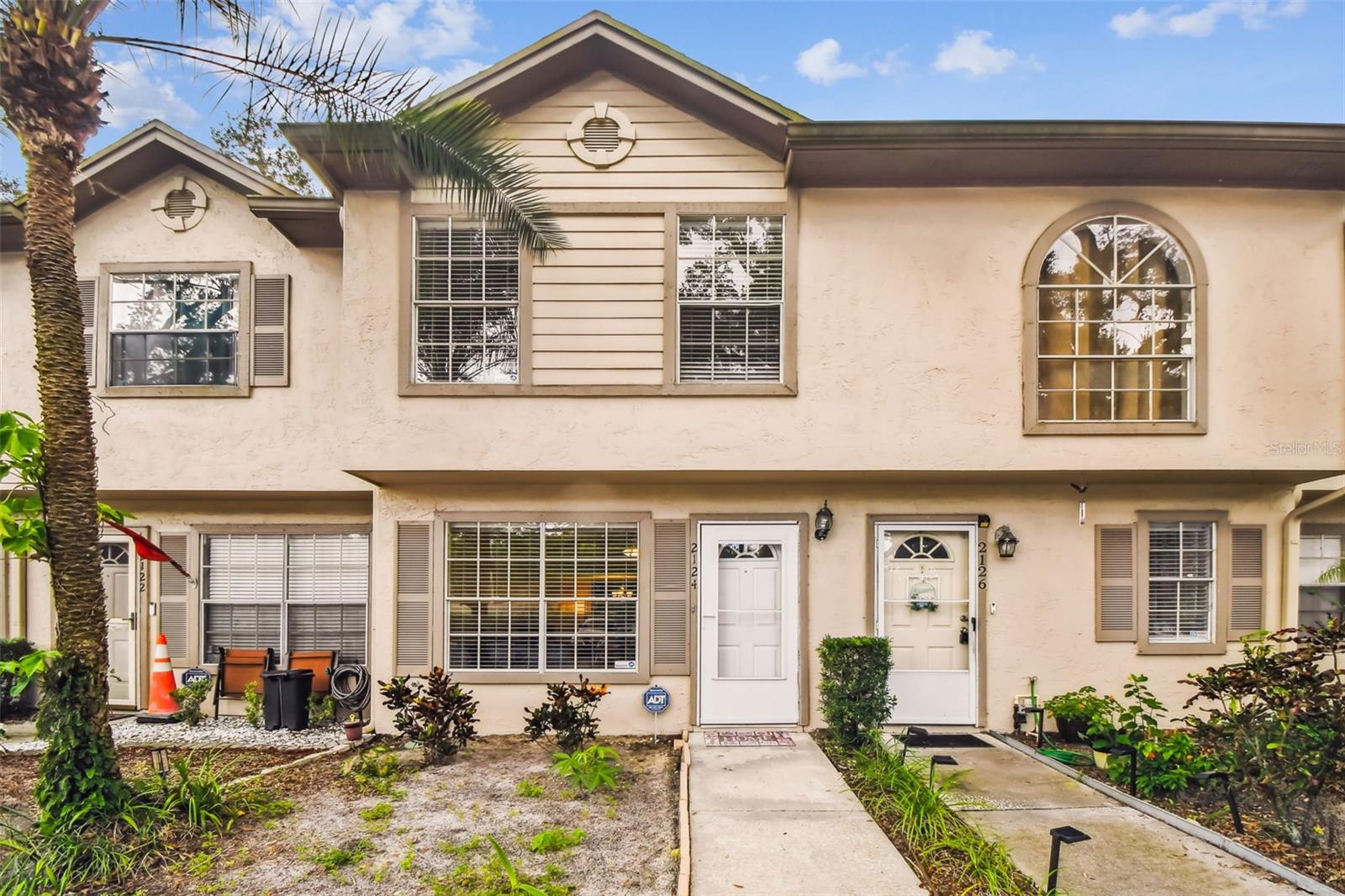 2124 FLETCHERS POINT CIRCLE