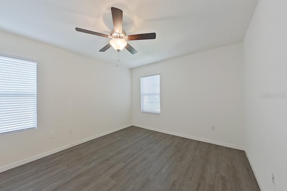 LAKE GRIFFIN RESERVE - Residential Lease