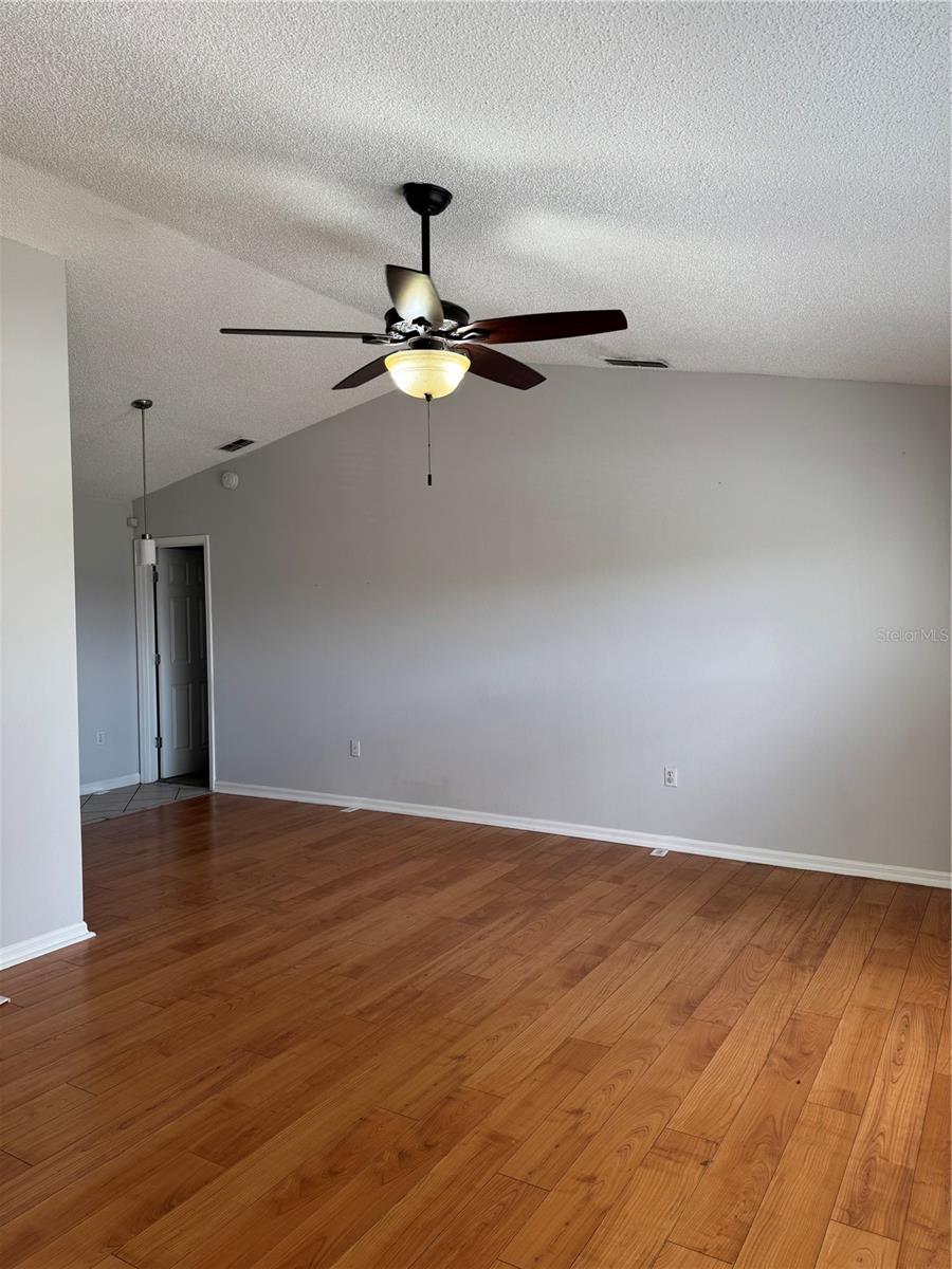 DELTONA LAKES UNIT 65 - Residential Lease