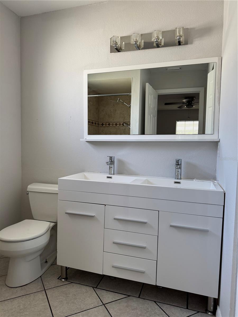 DELTONA LAKES UNIT 65 - Residential Lease