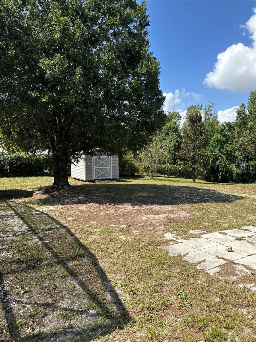 DELTONA LAKES UNIT 65 - Residential Lease