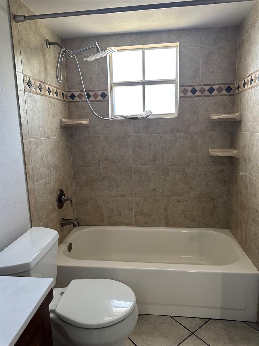 DELTONA LAKES UNIT 65 - Residential Lease