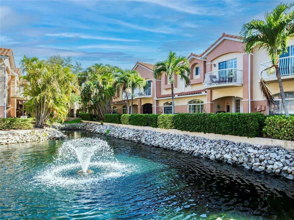 Photo of 6303 Vista Verde Drive E, Gulfport, FL 33707 (MLS # TB8470101)