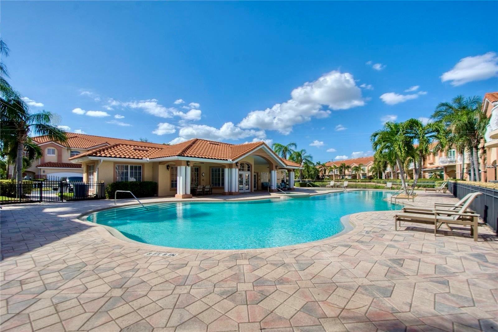 VILLAS DEL VERDE - Residential