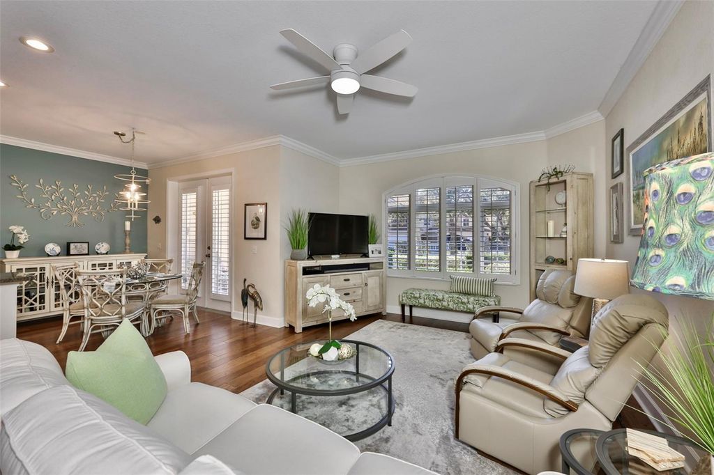 Photo of 6303 Vista Verde Drive E, Gulfport, FL 33707 (MLS # TB8470101)