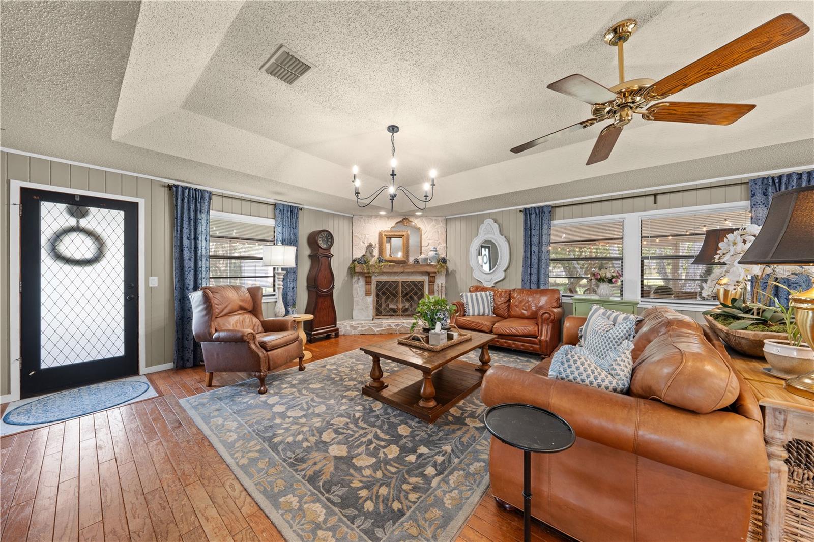 ACREAGE & UNREC - Residential