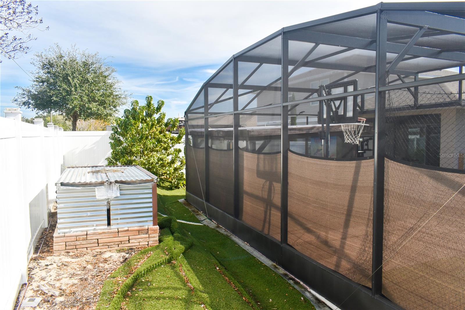 LAKE SMART POINTE - Residential