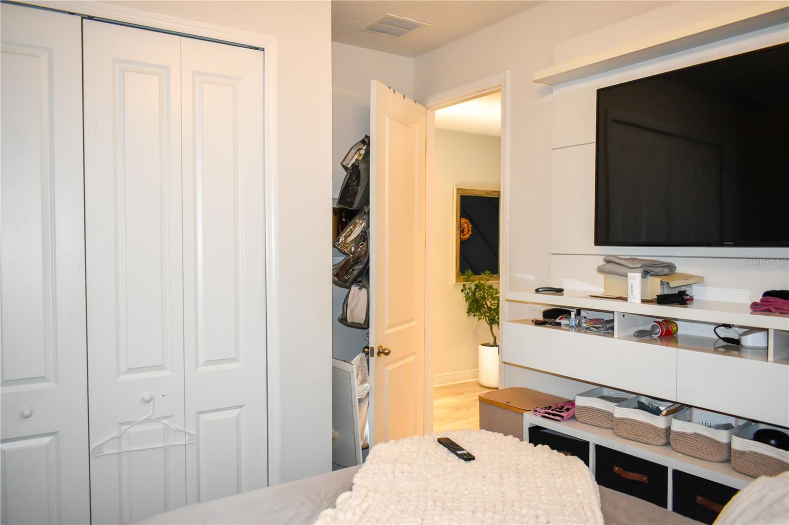 LAKE SMART POINTE - Residential