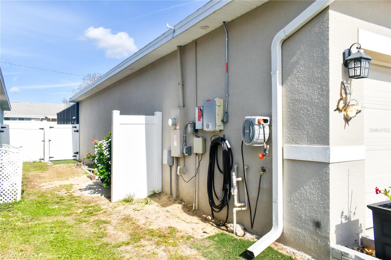 LAKE SMART POINTE - Residential