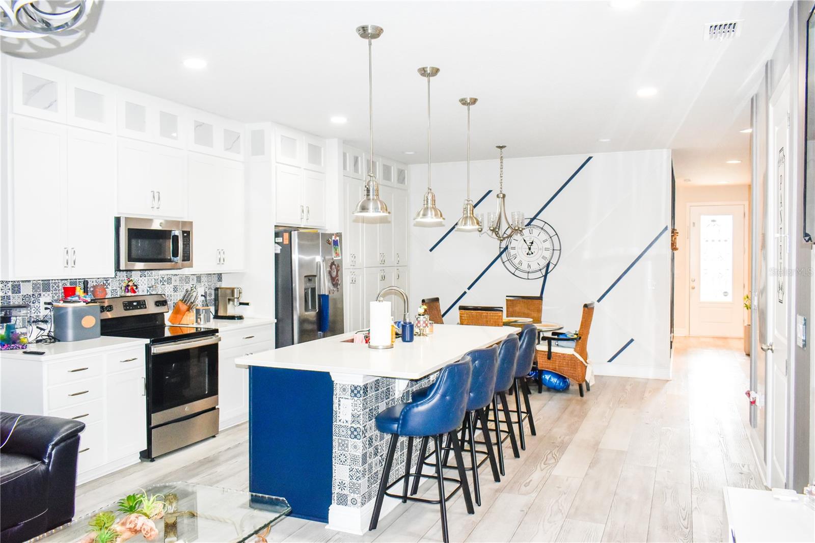 LAKE SMART POINTE - Residential