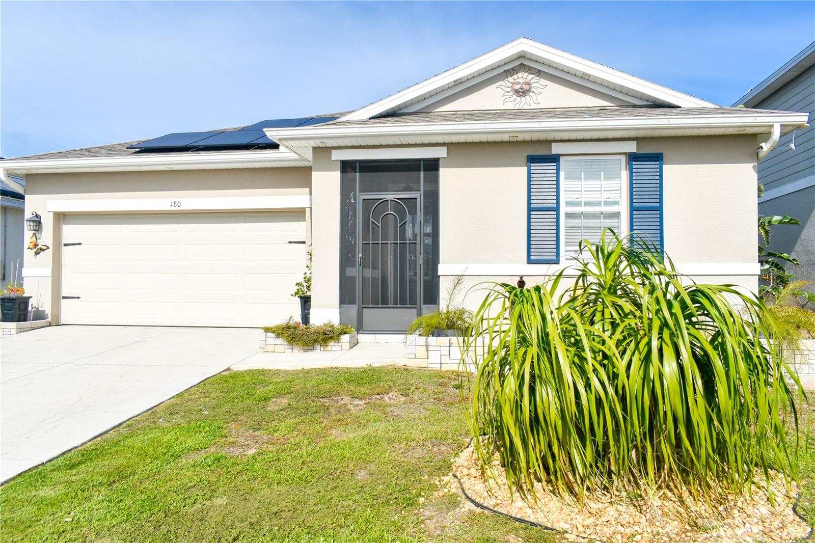 LAKE SMART POINTE - Residential