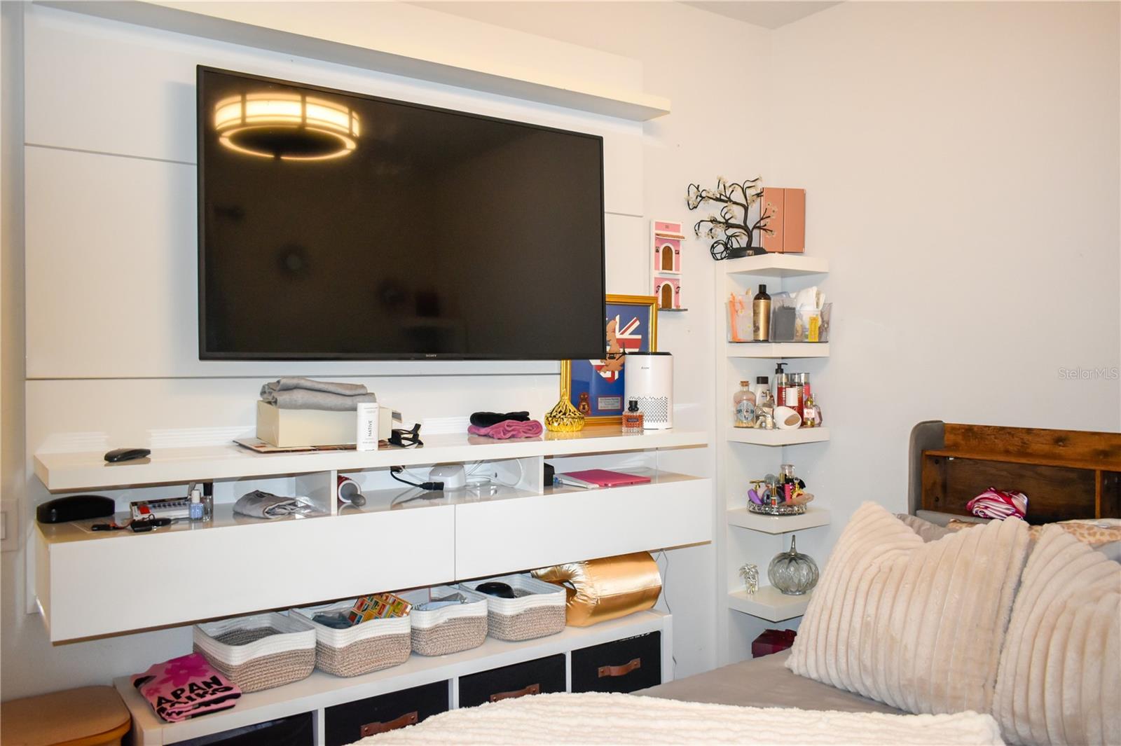 LAKE SMART POINTE - Residential