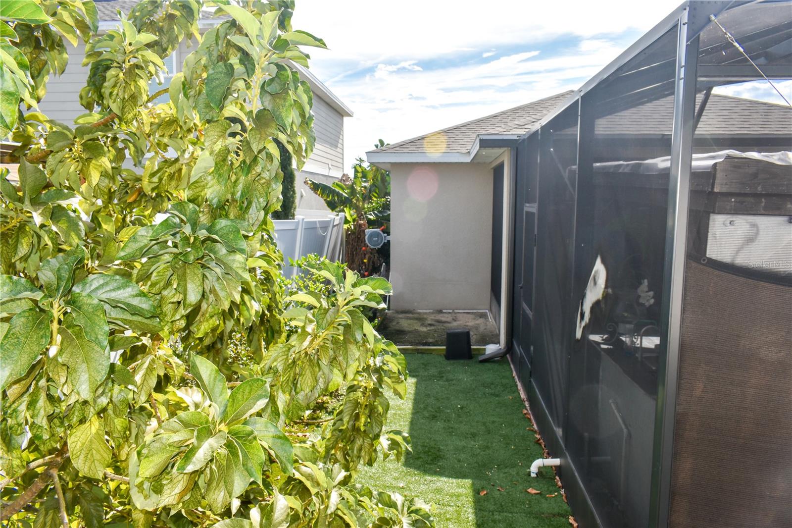 LAKE SMART POINTE - Residential