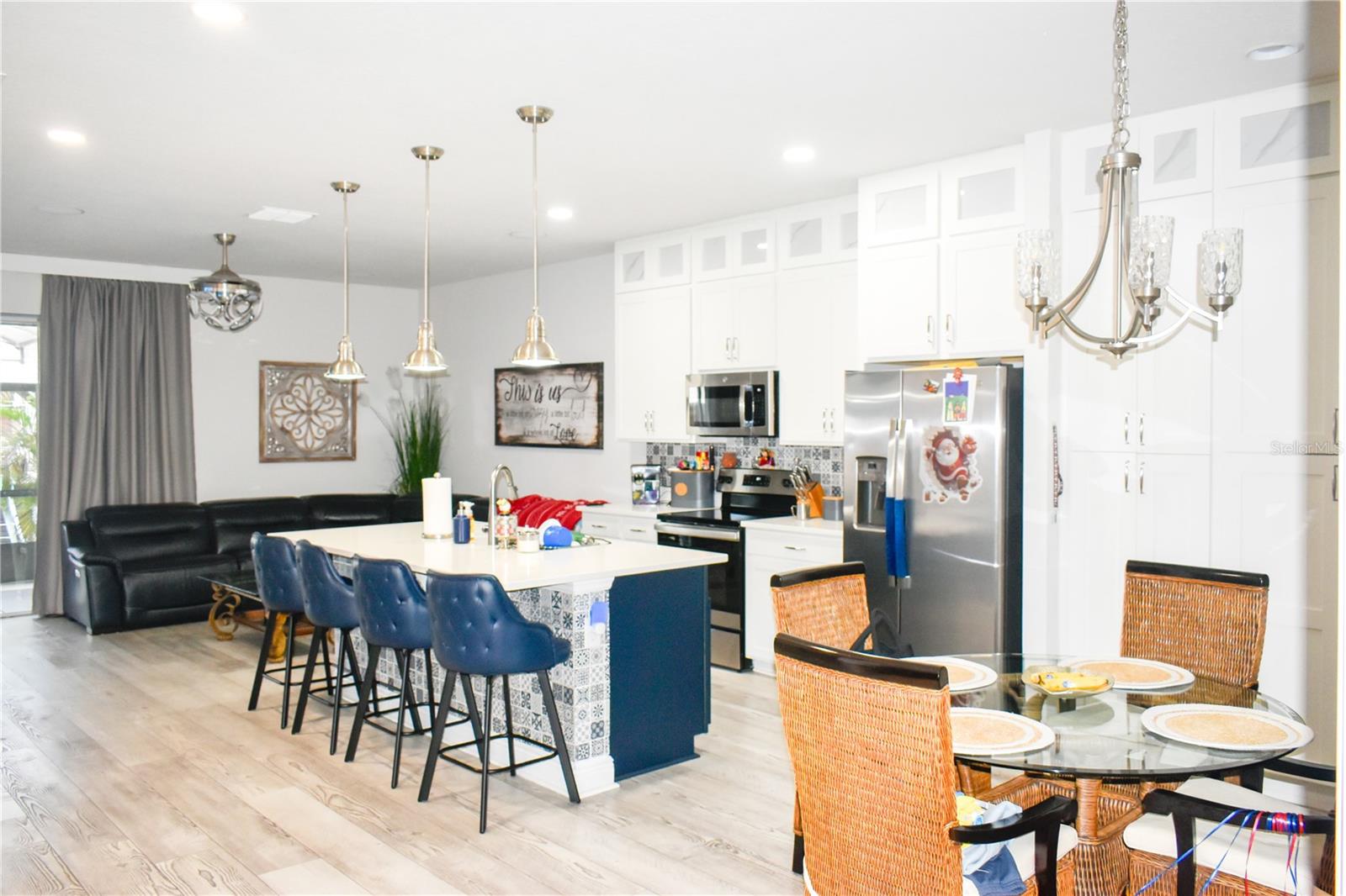 LAKE SMART POINTE - Residential