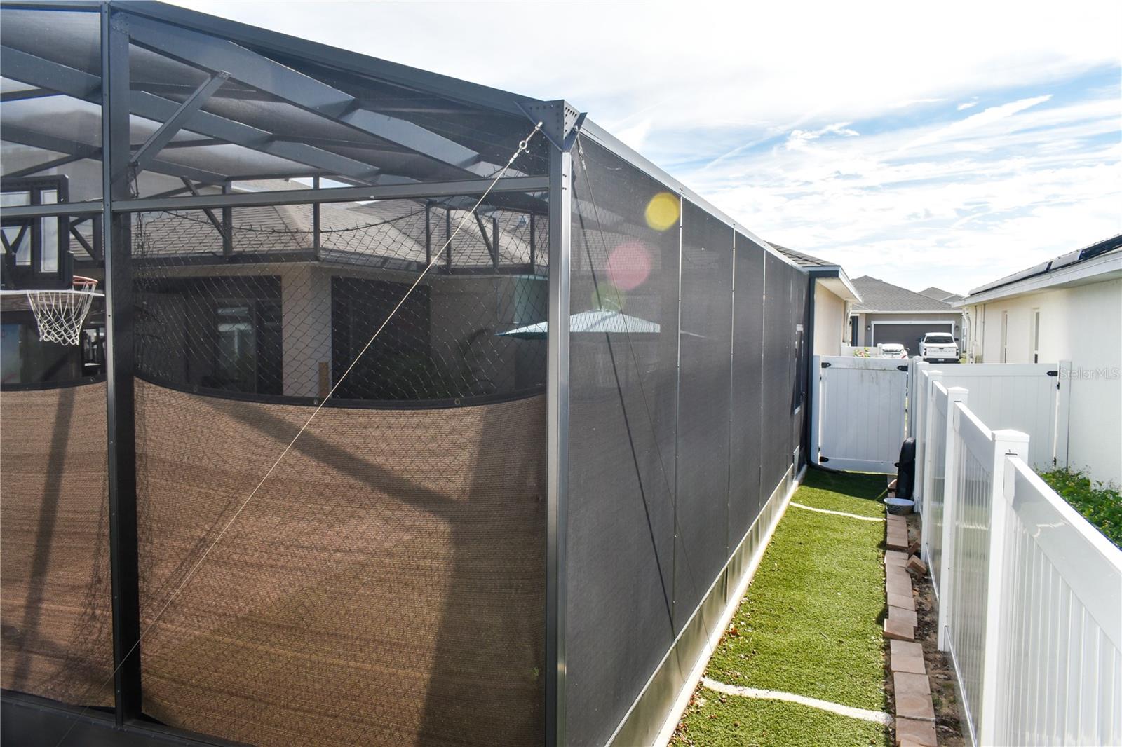 LAKE SMART POINTE - Residential