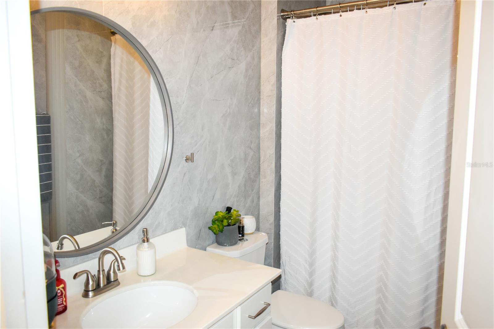 LAKE SMART POINTE - Residential