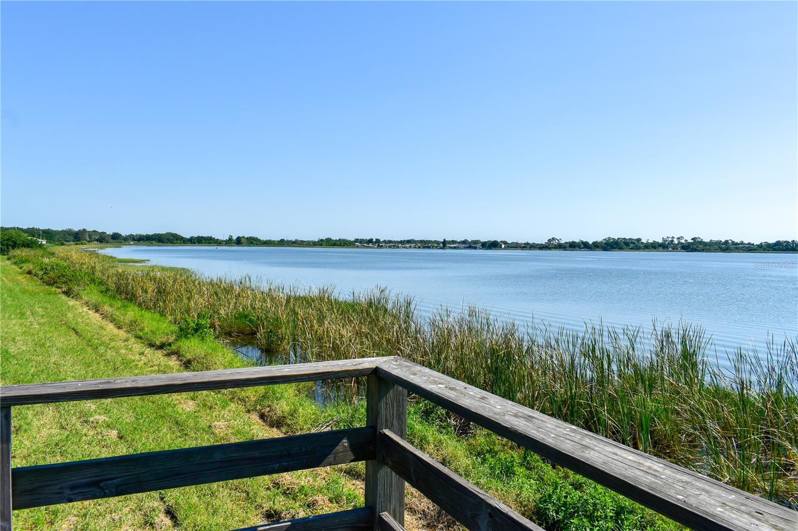 LAKE SMART POINTE - Residential