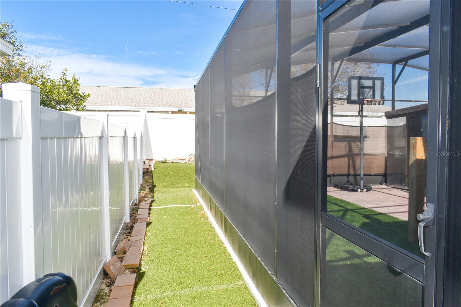 LAKE SMART POINTE - Residential