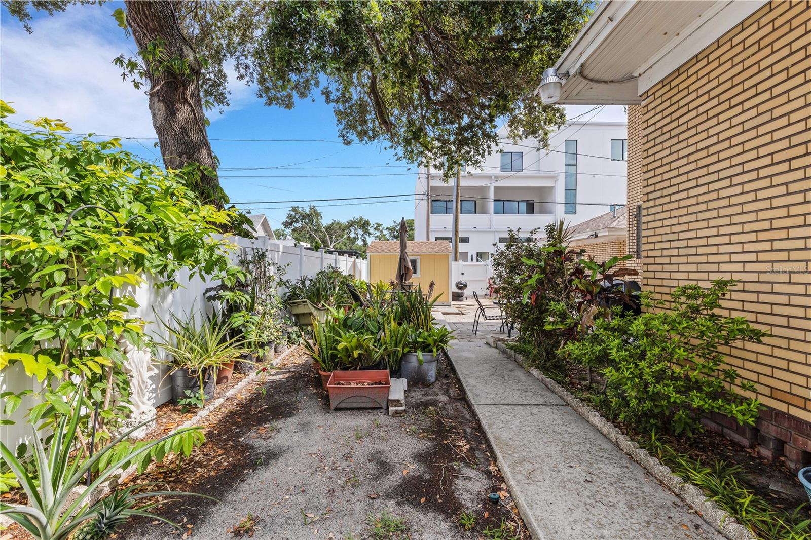 HALLS CENTRAL AVE 1 - Residential