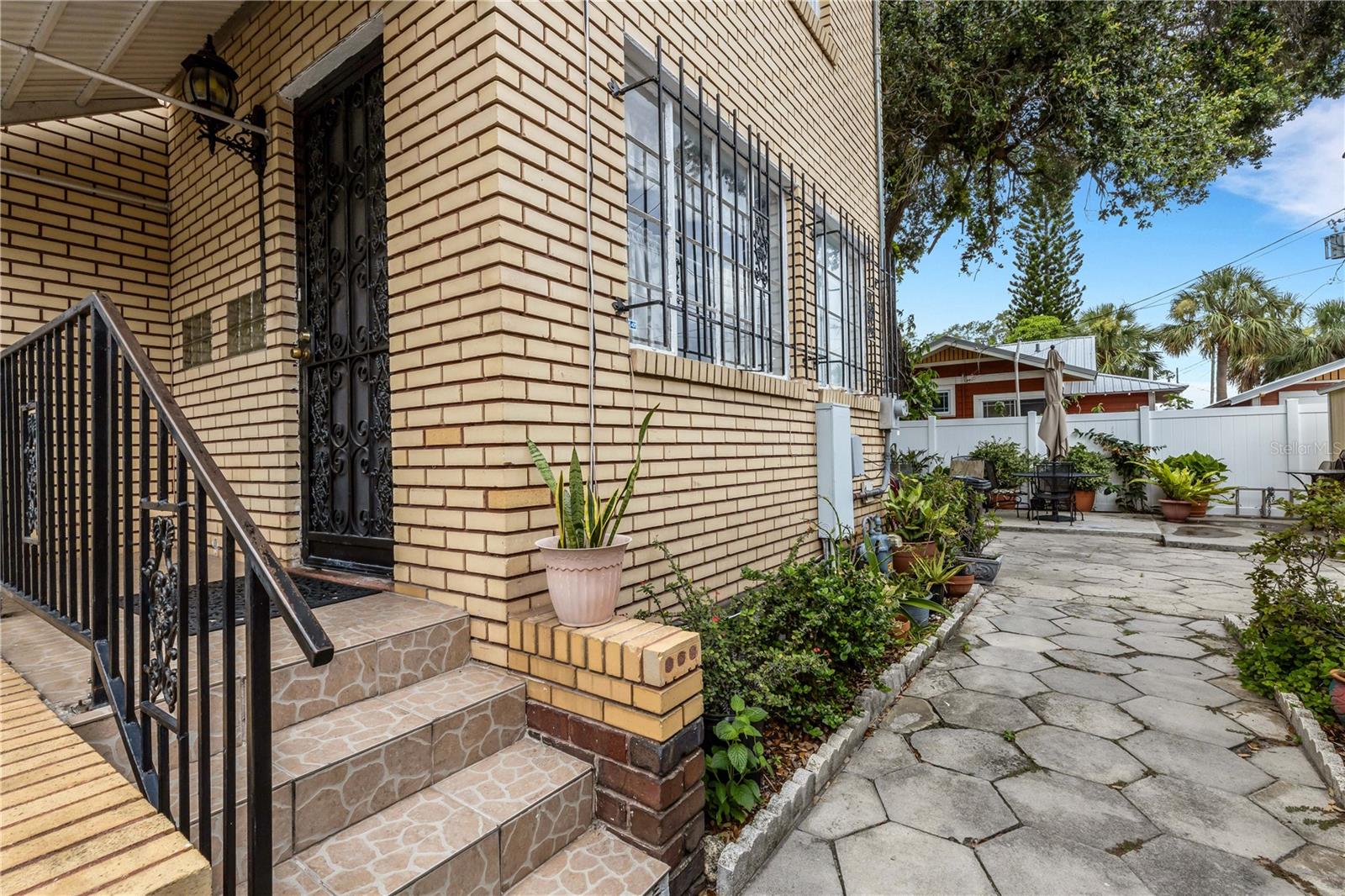 HALLS CENTRAL AVE 1 - Residential