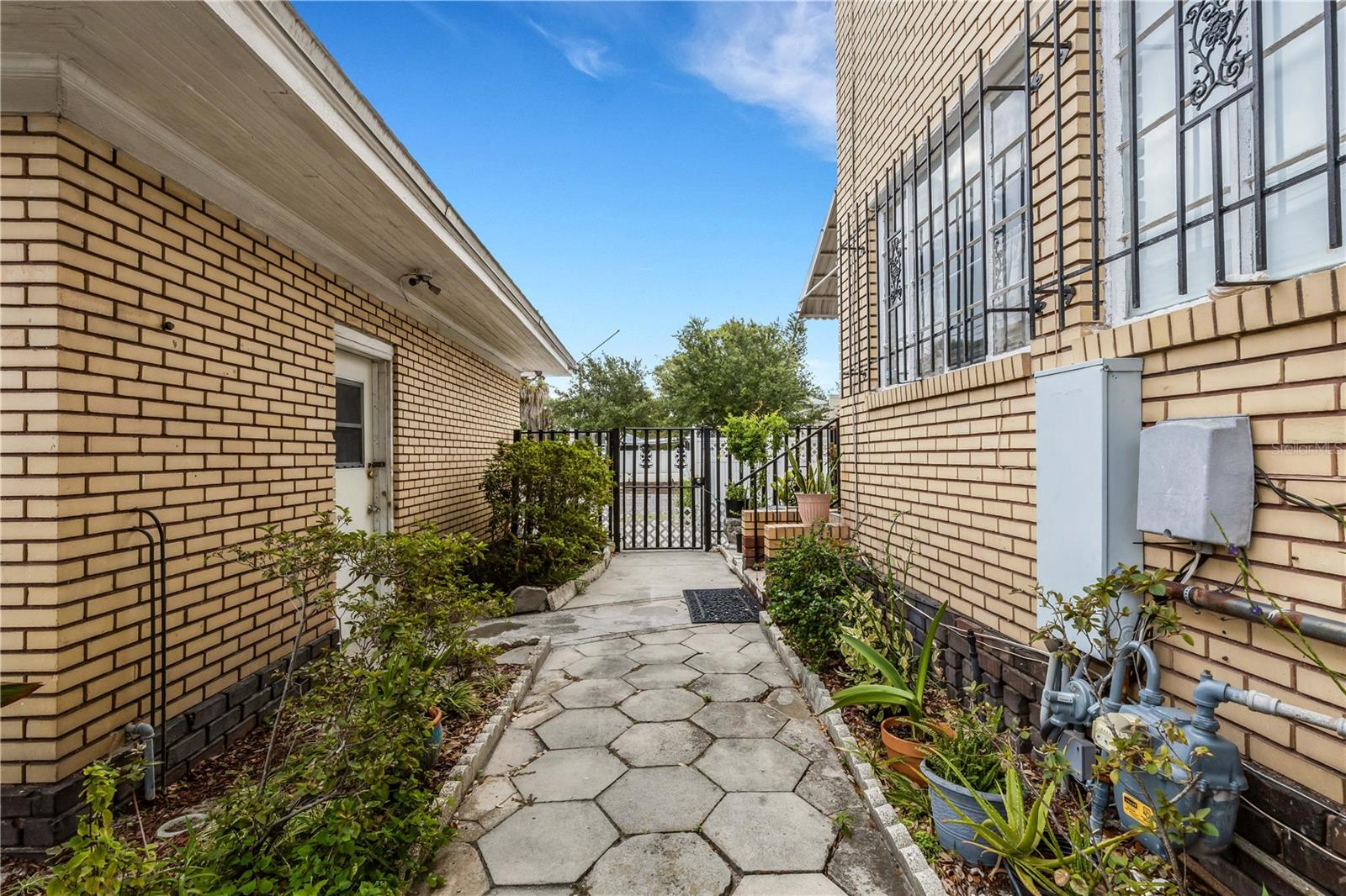 HALLS CENTRAL AVE 1 - Residential