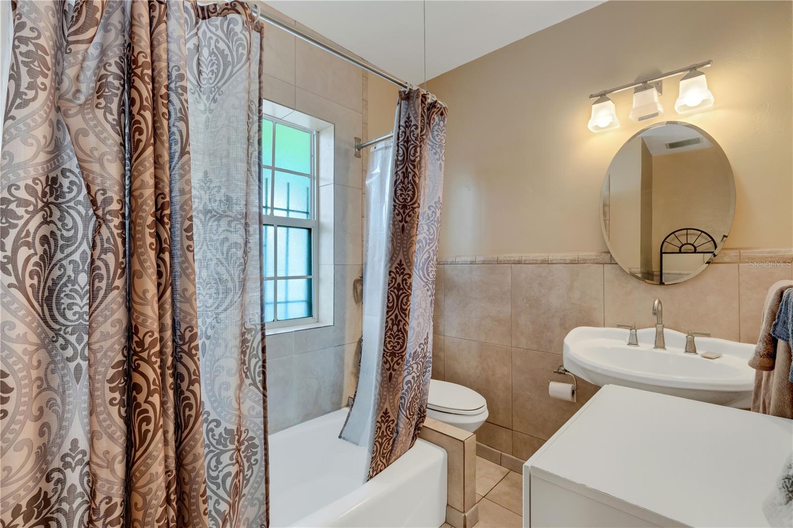 HALLS CENTRAL AVE 1 - Residential