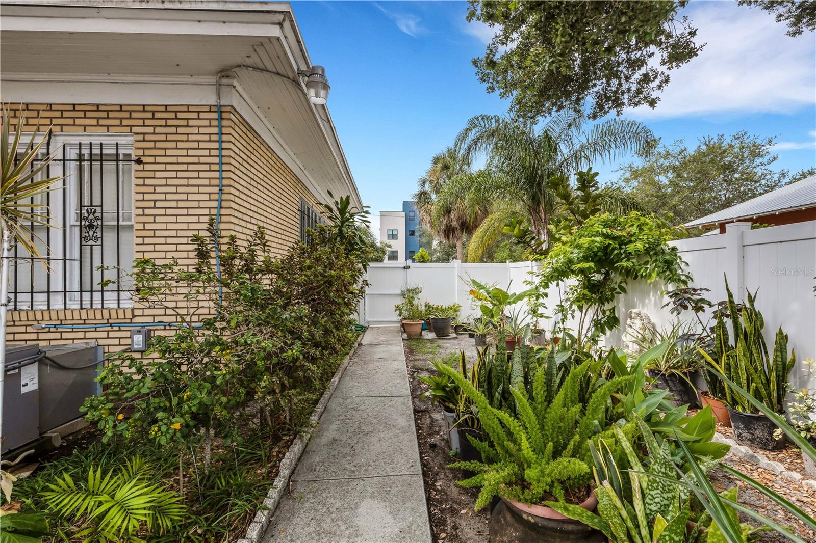 HALLS CENTRAL AVE 1 - Residential