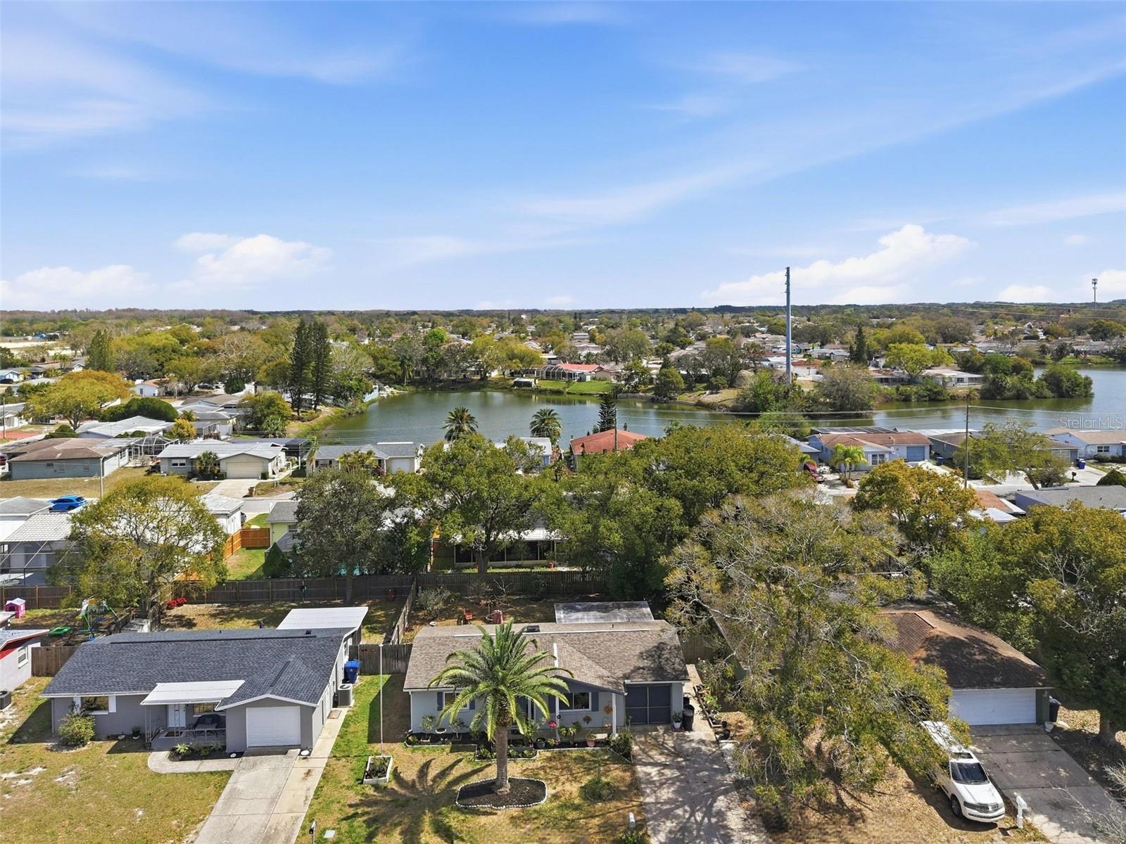 THE LAKES - Residential