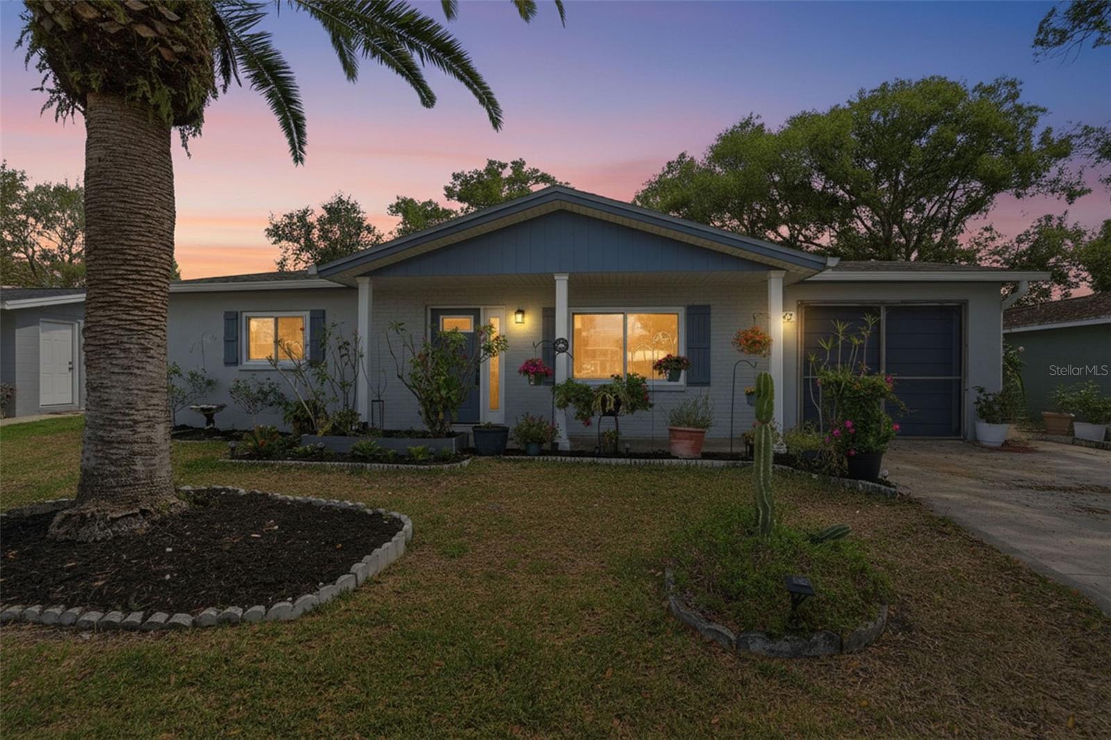 THE LAKES - Residential