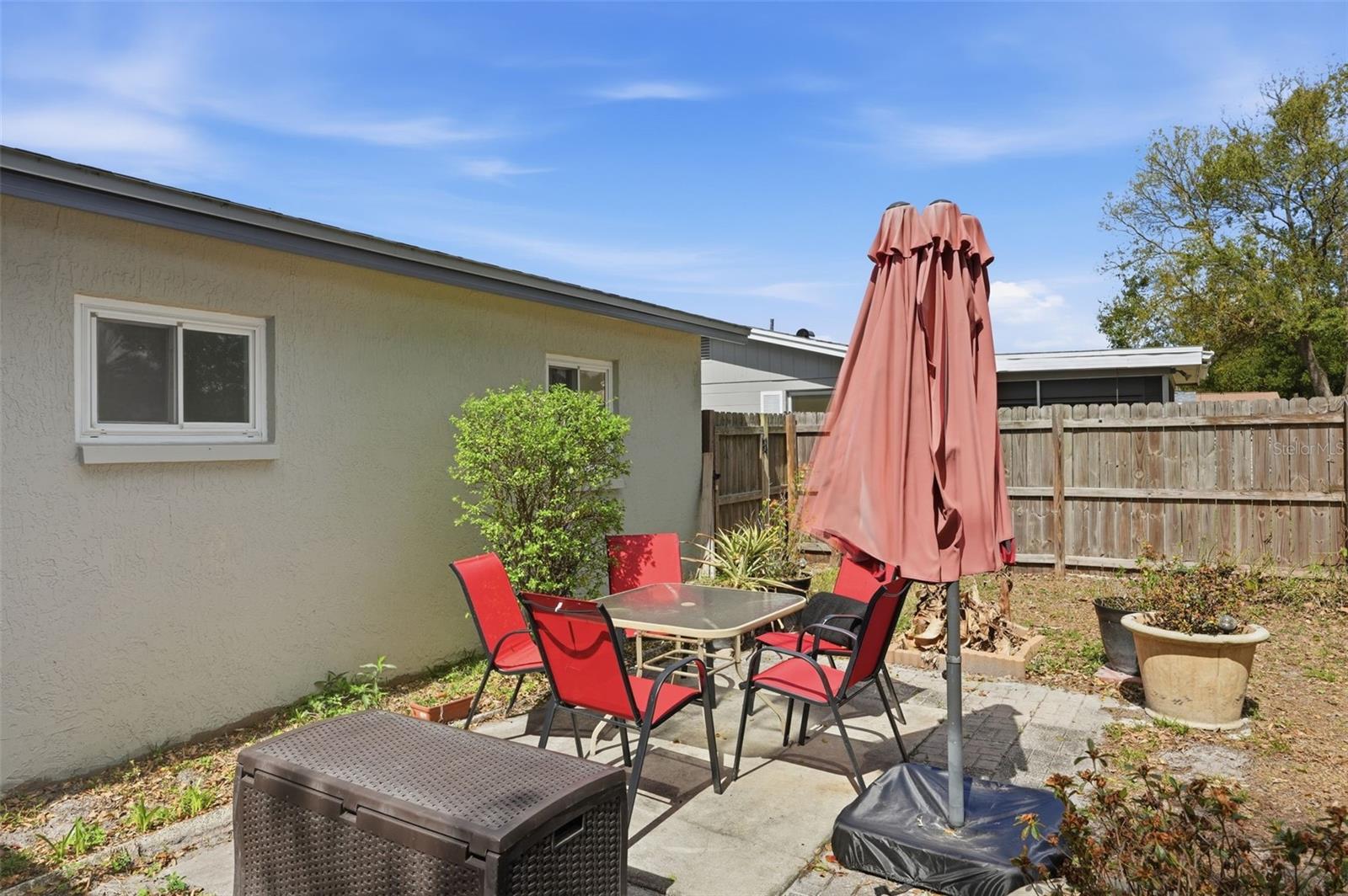 THE LAKES - Residential