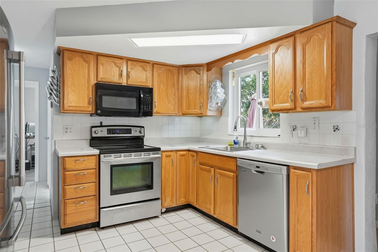 THE LAKES - Residential