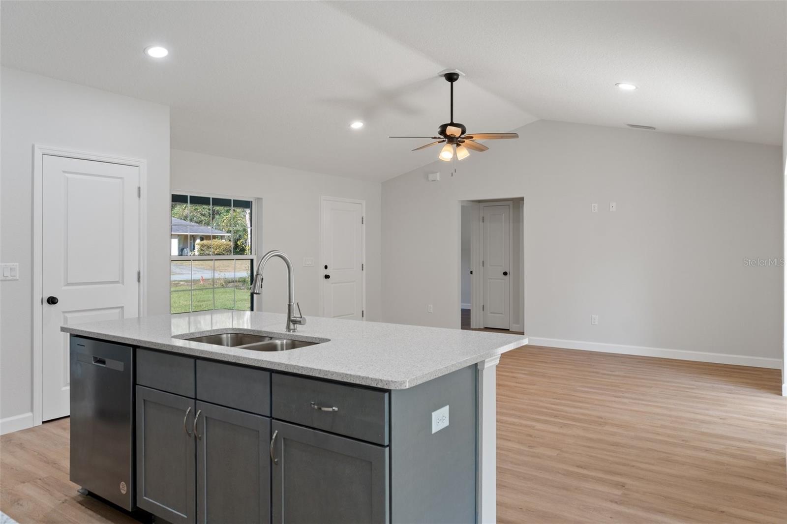 CITRUS SPGS UNIT 09 - Residential