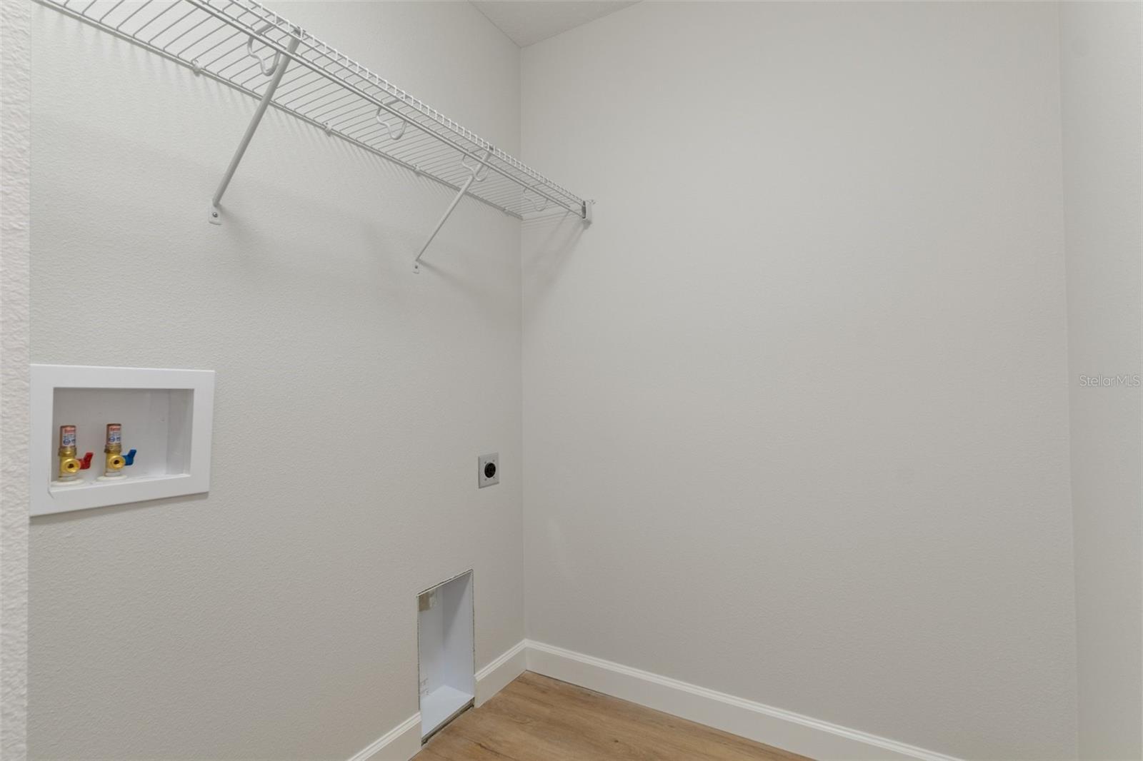 CITRUS SPGS UNIT 09 - Residential