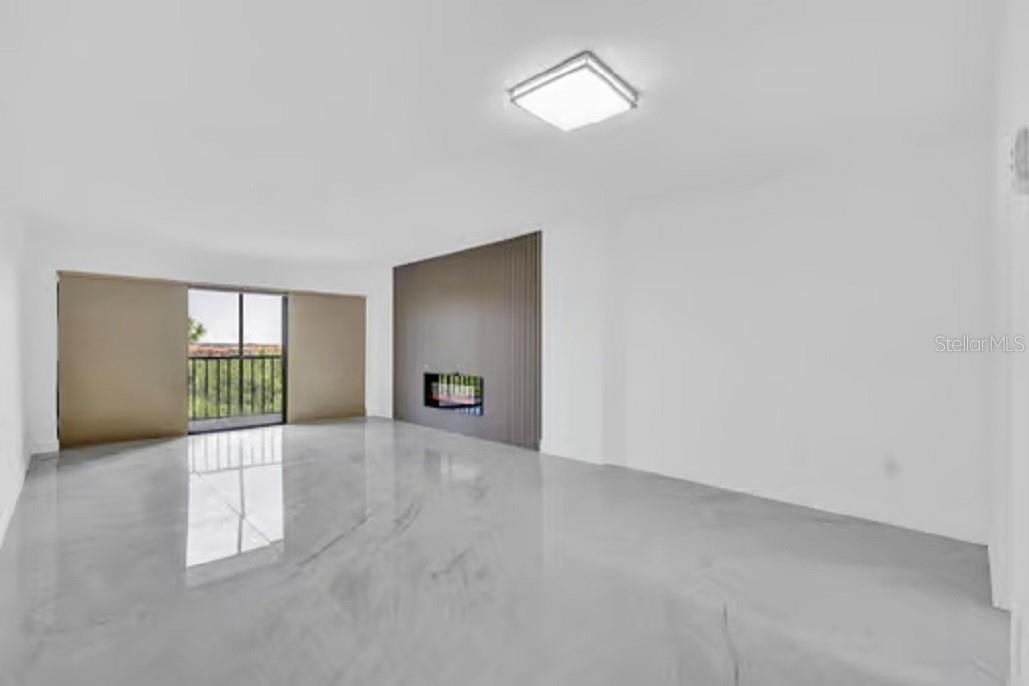 COVE CAY VILLAGE IV - Residential