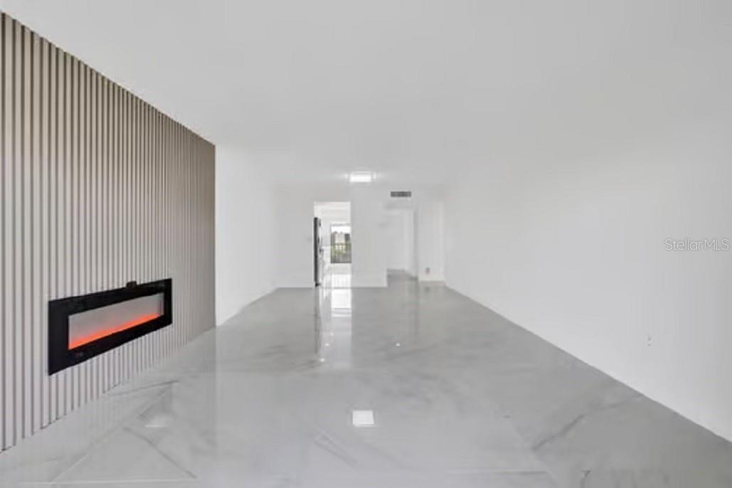 COVE CAY VILLAGE IV - Residential