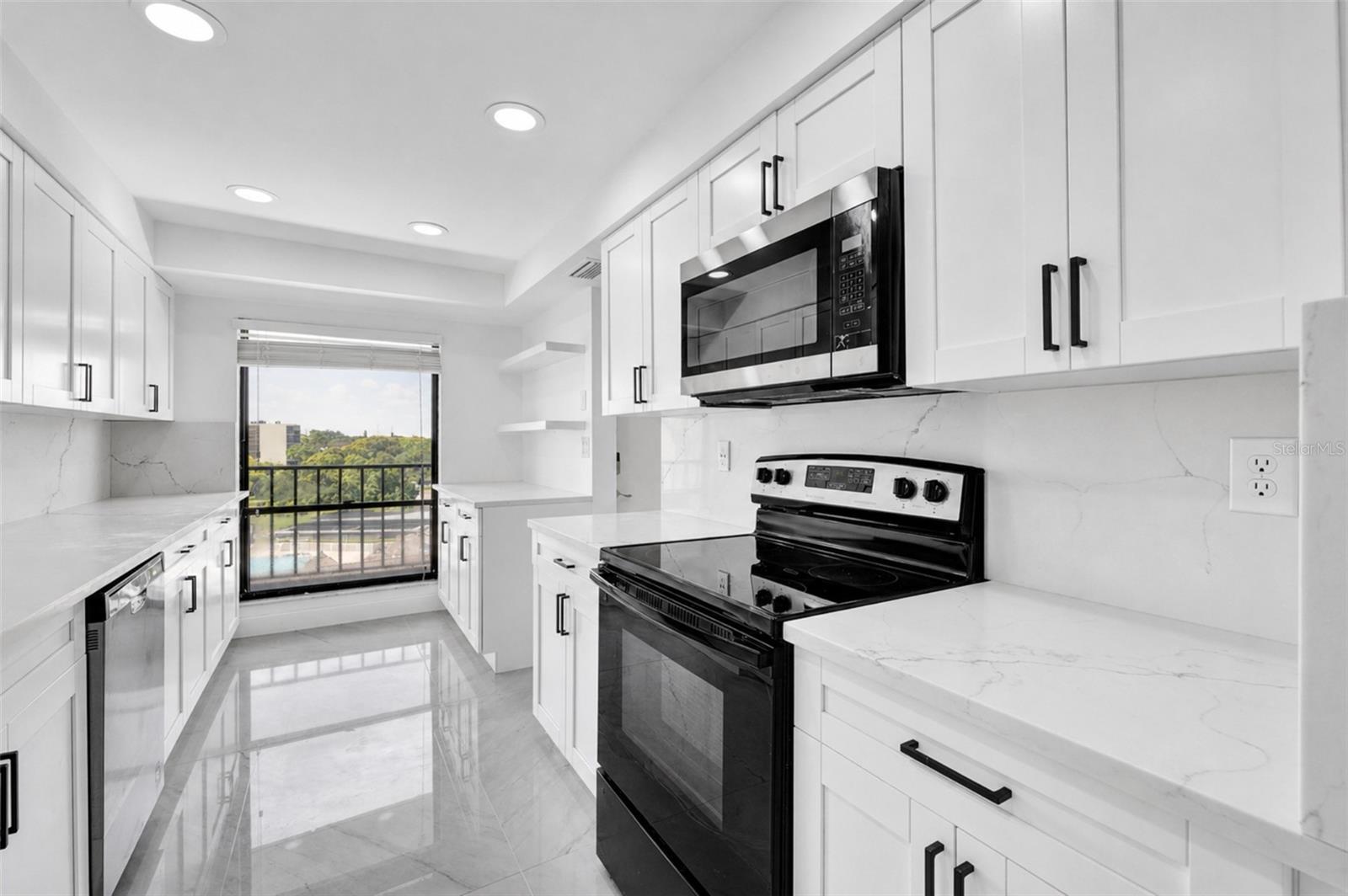 COVE CAY VILLAGE IV - Residential