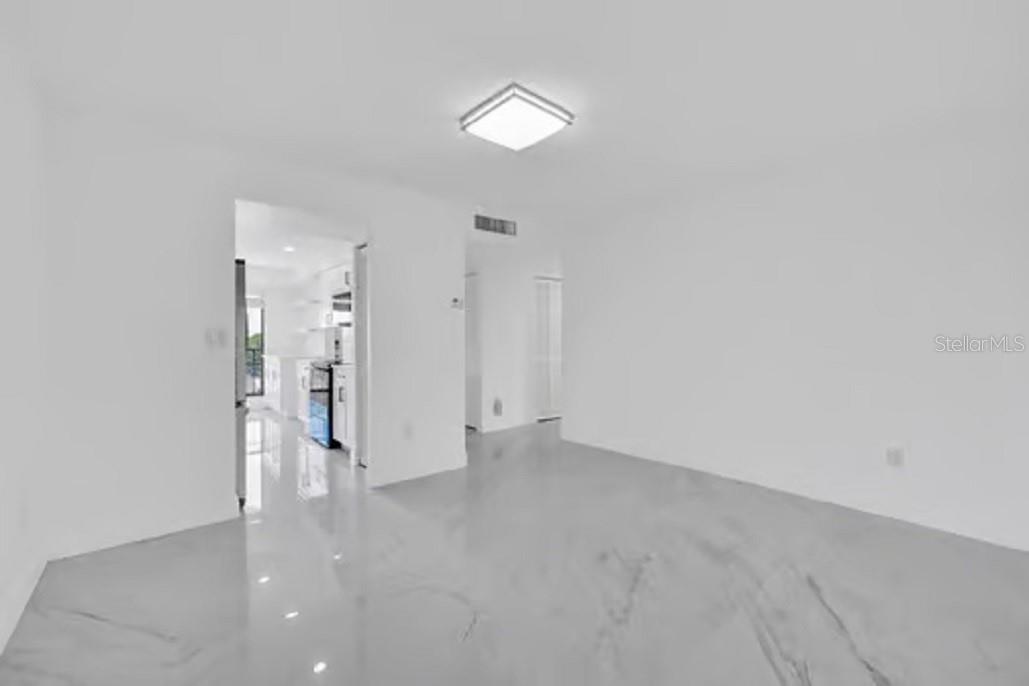 COVE CAY VILLAGE IV - Residential